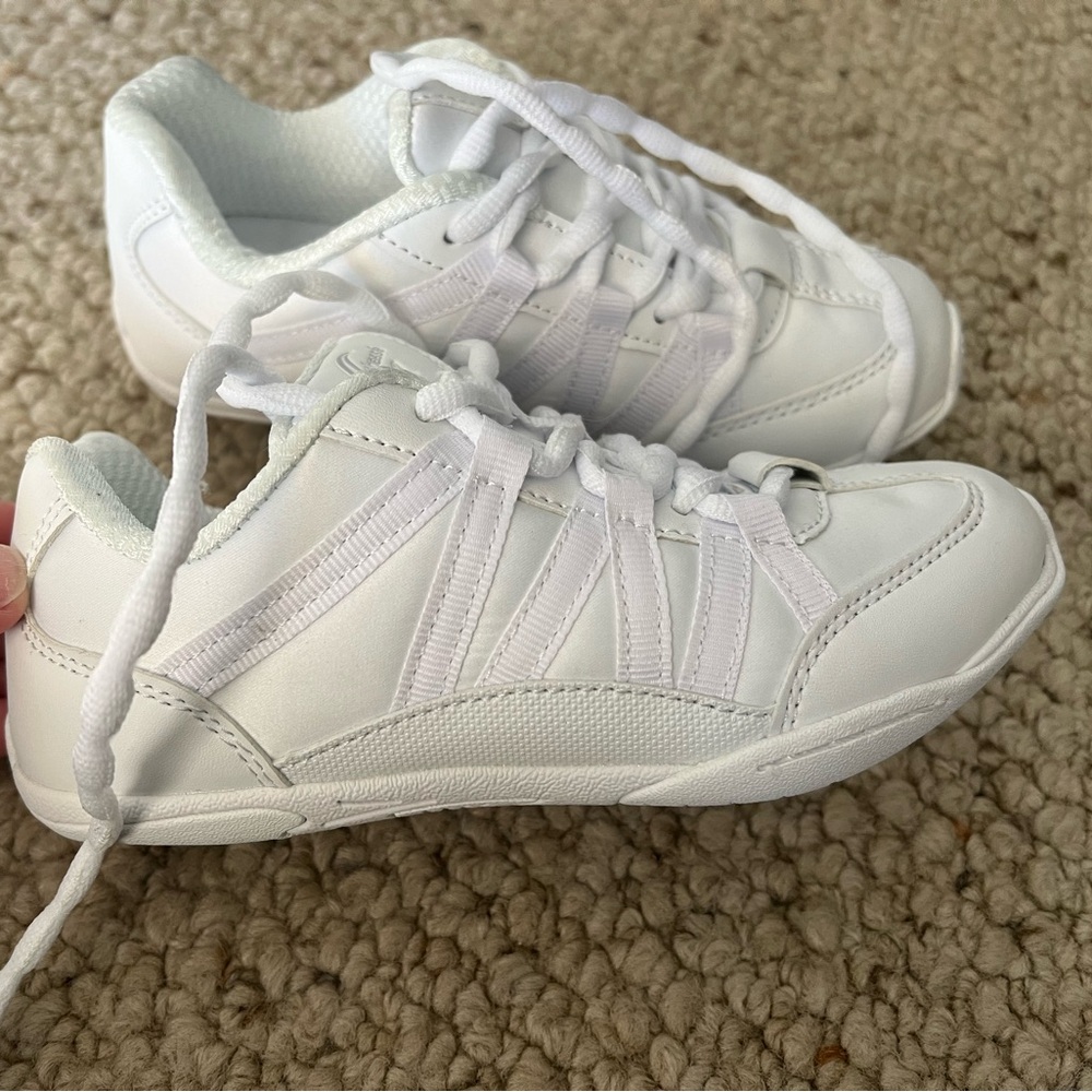 Chasse cheer sneakers- girls size 1